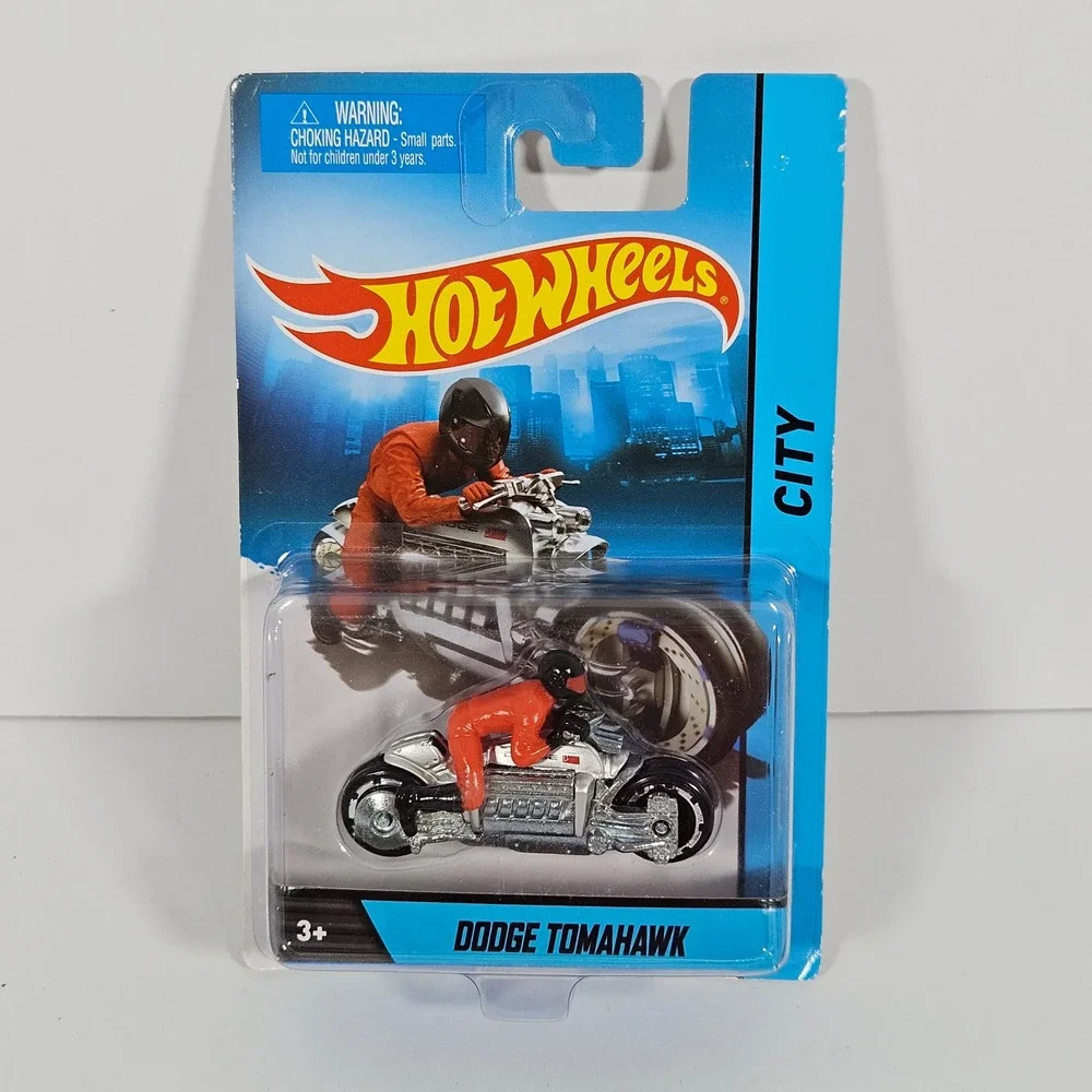 Hot Wheels City Motorcycle Lot of 5 Dodge Tomahawk Gamma Racer 3-Squealer 2014